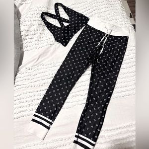 White Fox Active x Sarah’s Day Leggings